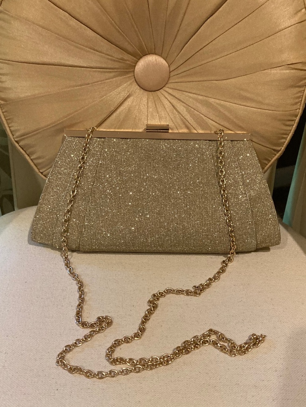 LA REGALE Gold Glitter Clutch with Removable Shoulder Chain